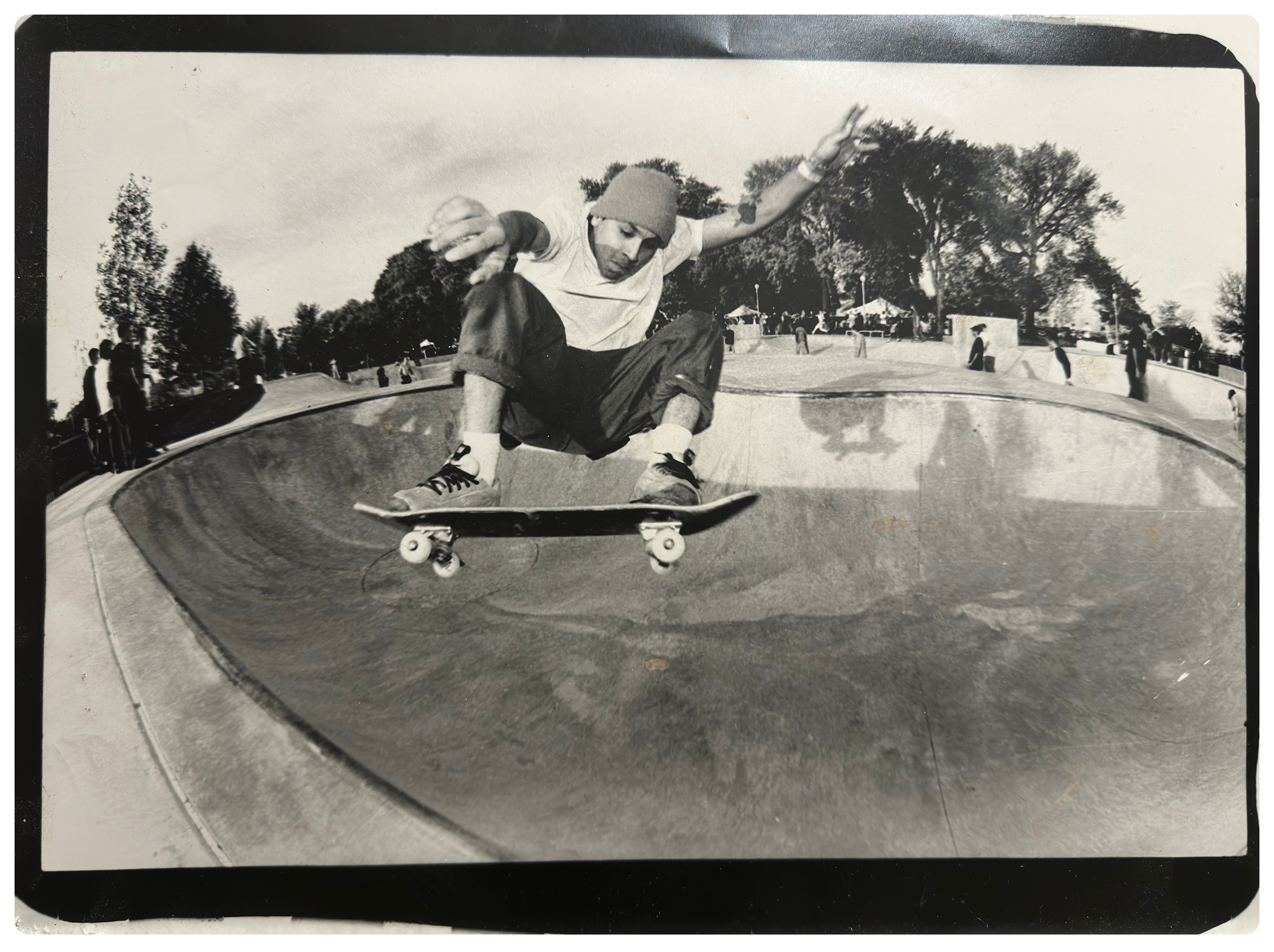 Rob V JAK - Frontside Ollie